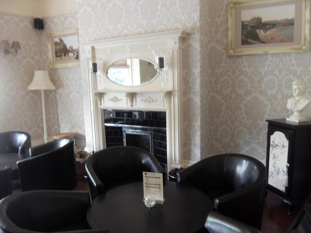 Powys Lodge Scarborough Eksteriør billede