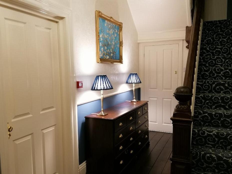 Powys Lodge Scarborough Eksteriør billede